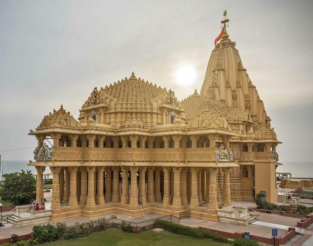 Kesree Veer Relasing Date Latest News - सोमनाथ मंदिर पर हमले की कहानी पर बनने जा रही है फ़िल्म ‘केसरी वीर’ विवेक ओबरॉय, सुनील शेट्टी और आदित्य पंचोली तीनो एक साथ नज़र आयेंगे